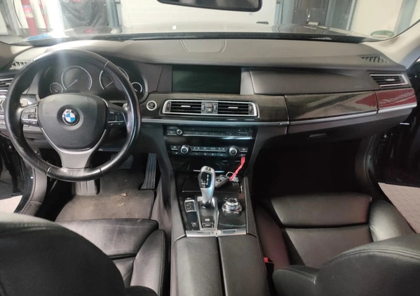 BMW Seria 7 cena 32000 przebieg: 264000, rok produkcji 2011 z Barlinek małe 352